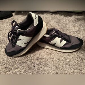 New Balance Sneakers 10 Women’s